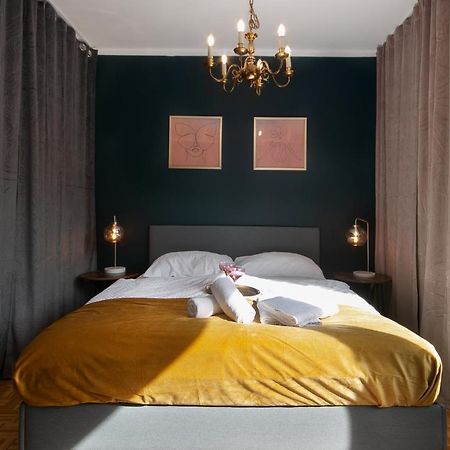 Schickes Boutique-Apartment, Zentral In Messe-& Bahnhofsnaehe, Sehr Ruhig & Gratis Parkplatz - Happystay Klagenfurt am Woerthersee Buitenkant foto